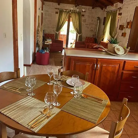 Semesterbostad Sikia House In Zakynthos Kalamákion